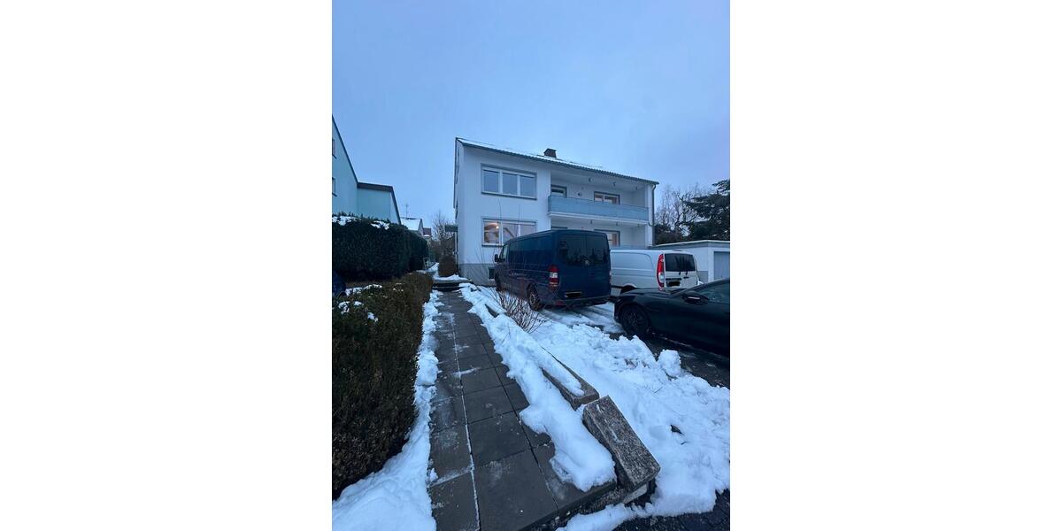 Etagenwohnung Eichenzell - 4 Zimmer, 100 m&sup2;, 1.300&euro; | Angebot:24695318