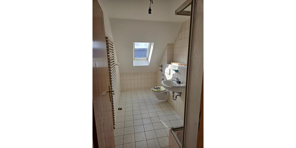 Dachgeschoßwohnung Ottendorf-Okrilla Okrilla - 1 Zimmer, 31 m&sup2;, 280&euro; | Angebot:25751098