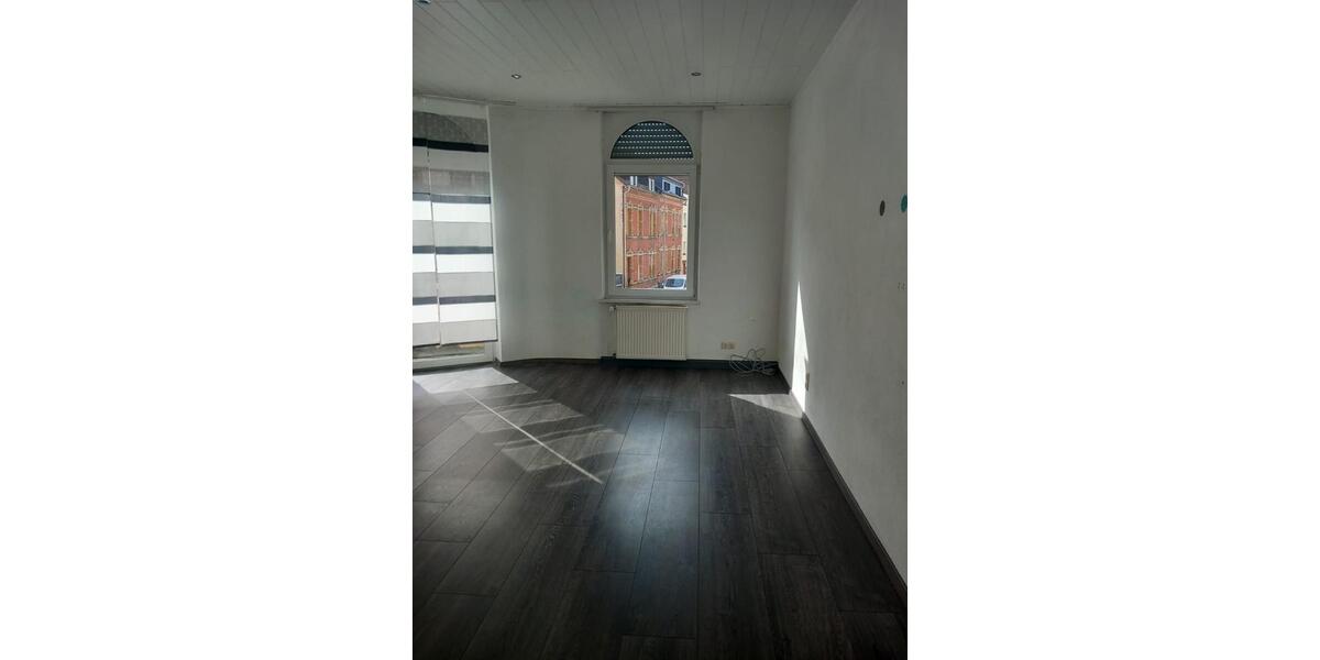 Erdgeschoßwohnung Neunkirchen - 3 Zimmer, 95 m&sup2;, 600&euro; | Angebot:25893418