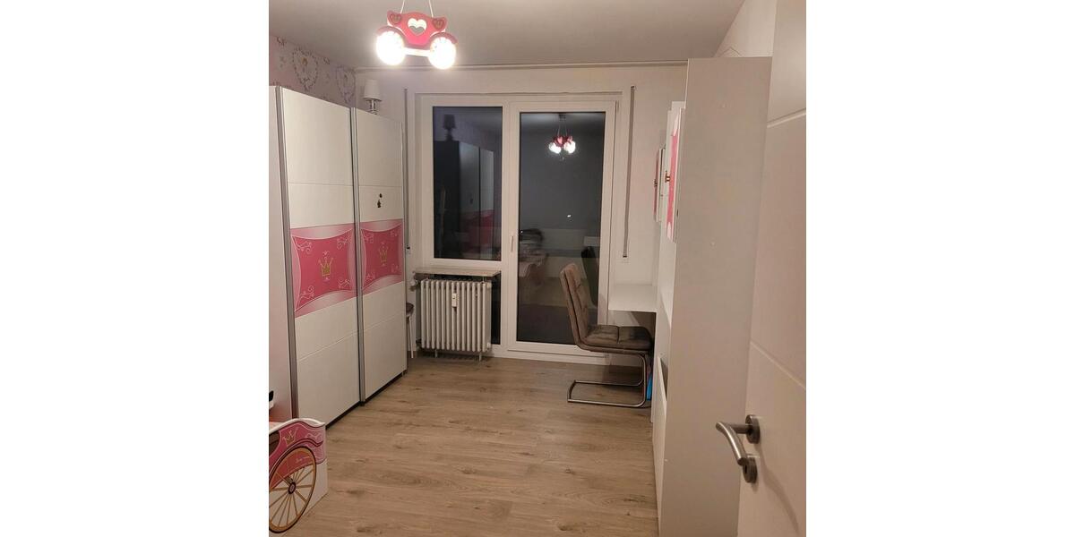 Etagenwohnung Koblenz Karthause - 4 Zimmer, 105 m&sup2;, 1.550&euro; | Angebot:26041429