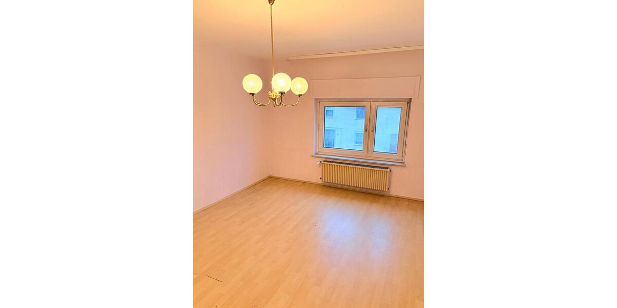 Erdgeschoßwohnung Montabaur - 5 Zimmer, 150 m&sup2;, 1.000&euro; | Angebot:24738144