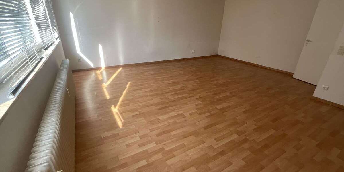Etagenwohnung Krefeld - 2 Zimmer, 66 m&sup2;, 494&euro; | Angebot:27176618