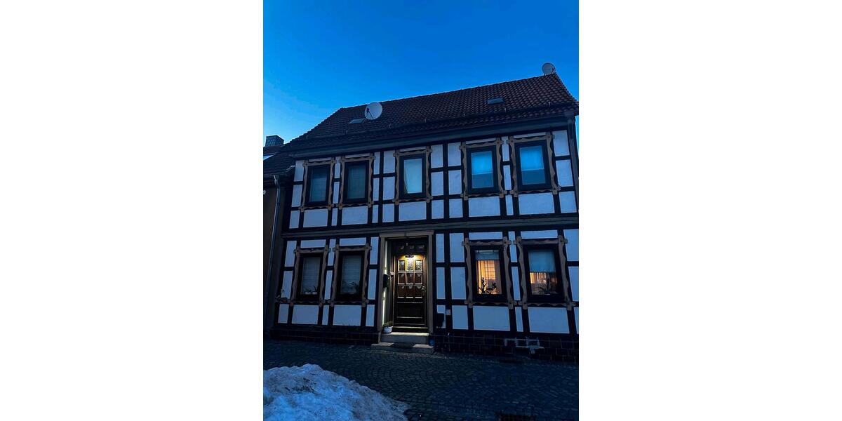 Einfamilienhaus Ellrich - 9 Zimmer, 171 m&sup2;, 1.000&euro; | Angebot:25217881