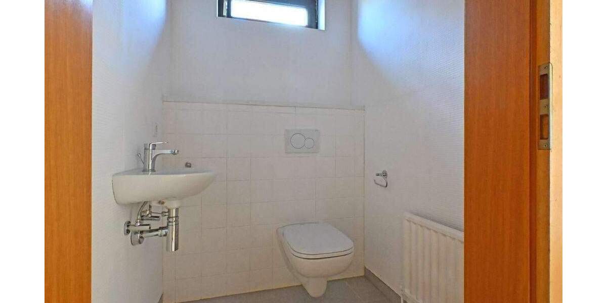 135-m²-Erdgeschosswohnung unterhalb documenta urbana an der Dönche 4 zimmer