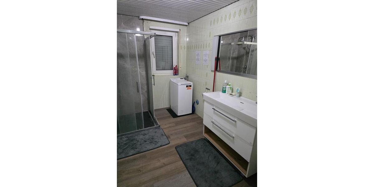 Wohnen auf Zeit Lampertheim - 4 Zimmer, 104 m&sup2;, 495&euro; | Angebot:26605378