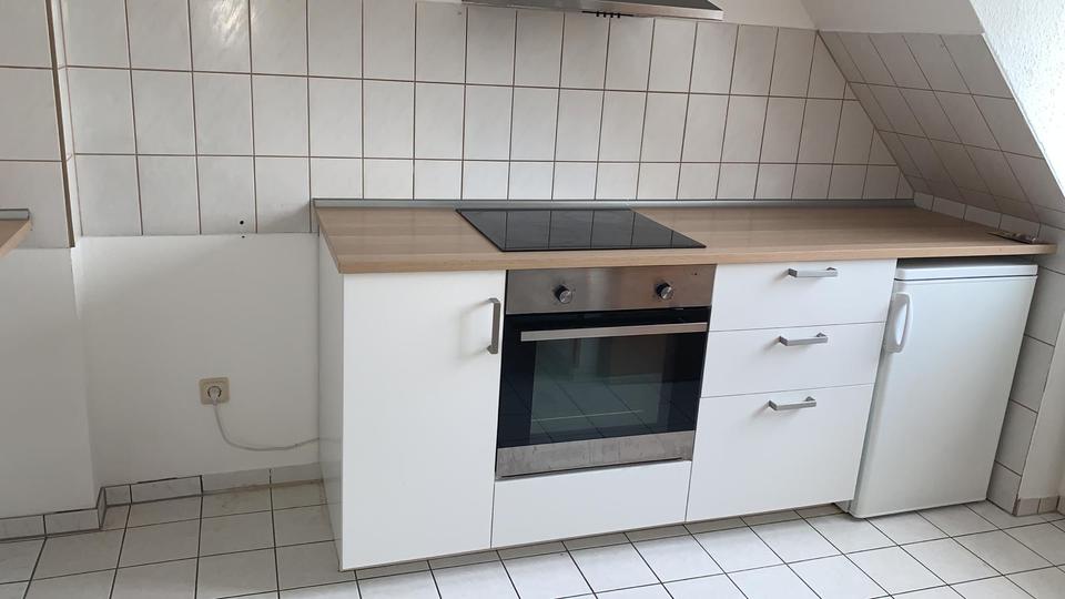Dachgeschoßwohnung Wickede (Ruhr) - 2 Zimmer, 63 m&sup2;, 777&euro; | Angebot:26409256