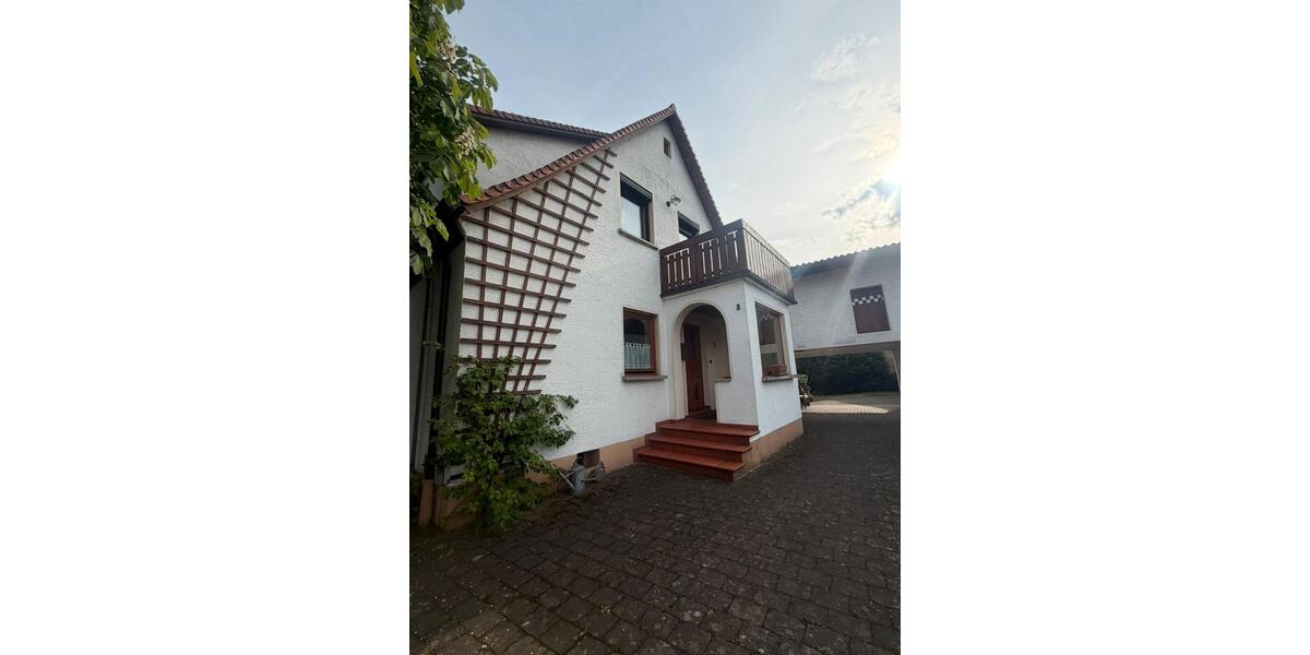 Einfamilienhaus Eggolsheim - 5 Zimmer, 135 m&sup2;, 1.690&euro; | Angebot:26634670