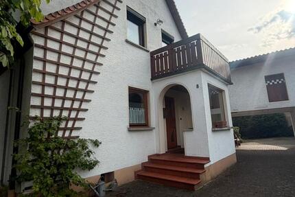 Haus Eggolsheim - 5 Zimmer, 135 m&sup2;, 1.690&euro; | Angebot:26634670