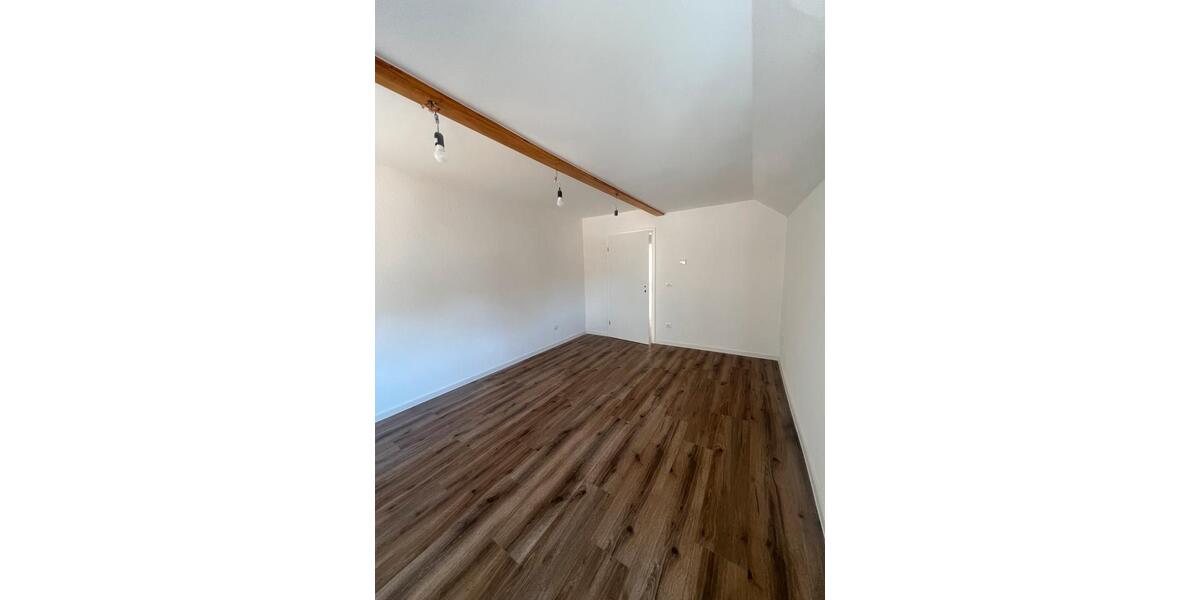 Etagenwohnung Grünhain-Beierfeld Beierfeld - 4 Zimmer, 100 m&sup2;, 875&euro; | Angebot:25989848