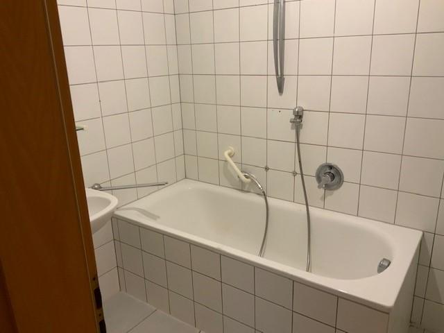 Erdgeschoßwohnung Gummersbach - 3.5 Zimmer, 80 m&sup2;, 473&euro; | Angebot:26459053