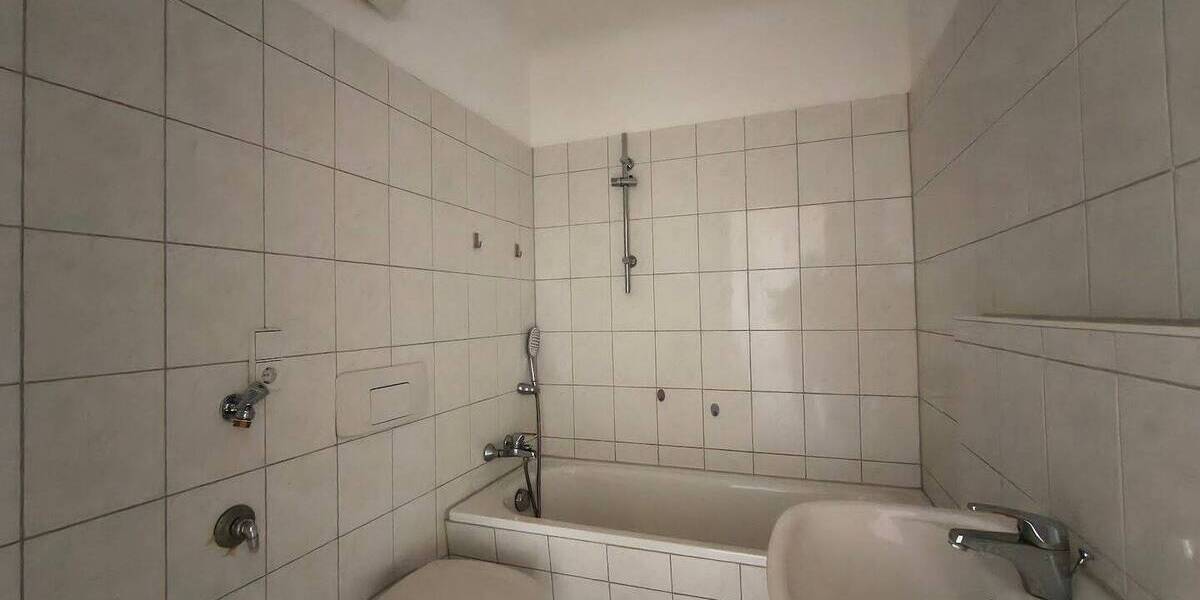 Etagenwohnung Bad Lausick - 4 Zimmer, 90 m&sup2;, 495&euro; | Angebot:26673531