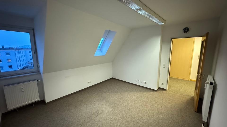 Gewerbeobjekt Deggendorf - 1.300&euro; | Angebot:26228224