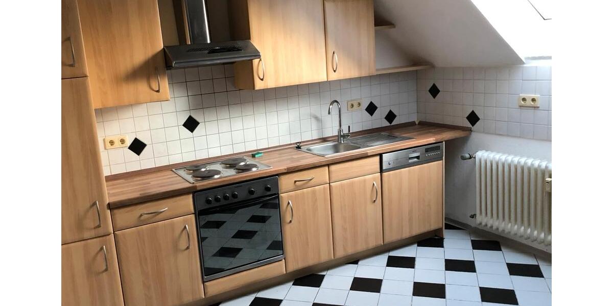 Dachgeschoßwohnung Uffenheim - 3 Zimmer, 120 m&sup2;, 950&euro; | Angebot:26553411
