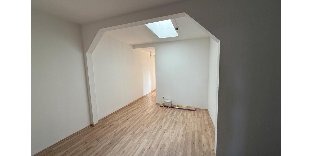 Dachgeschoßwohnung Holzminden - 2.5 Zimmer, 70 m&sup2;, 540&euro; | Angebot:26639386