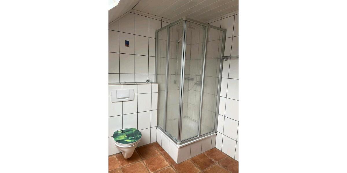 Dachgeschoßwohnung Windeck - 2 Zimmer, 72 m&sup2;, 600&euro; | Angebot:26296374