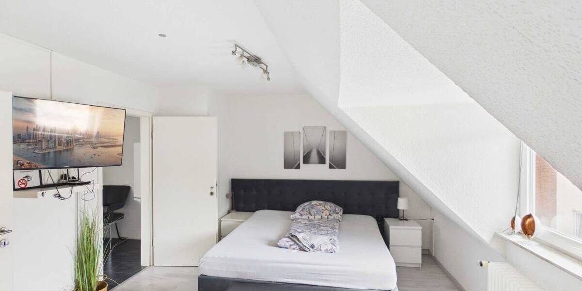 Mehrfamilienhaus, Wohnhaus Bremerhaven / Geestemünde Geestemünde - 6 Zimmer, 140 m&sup2;, 1.300&euro; | Angebot:26744295