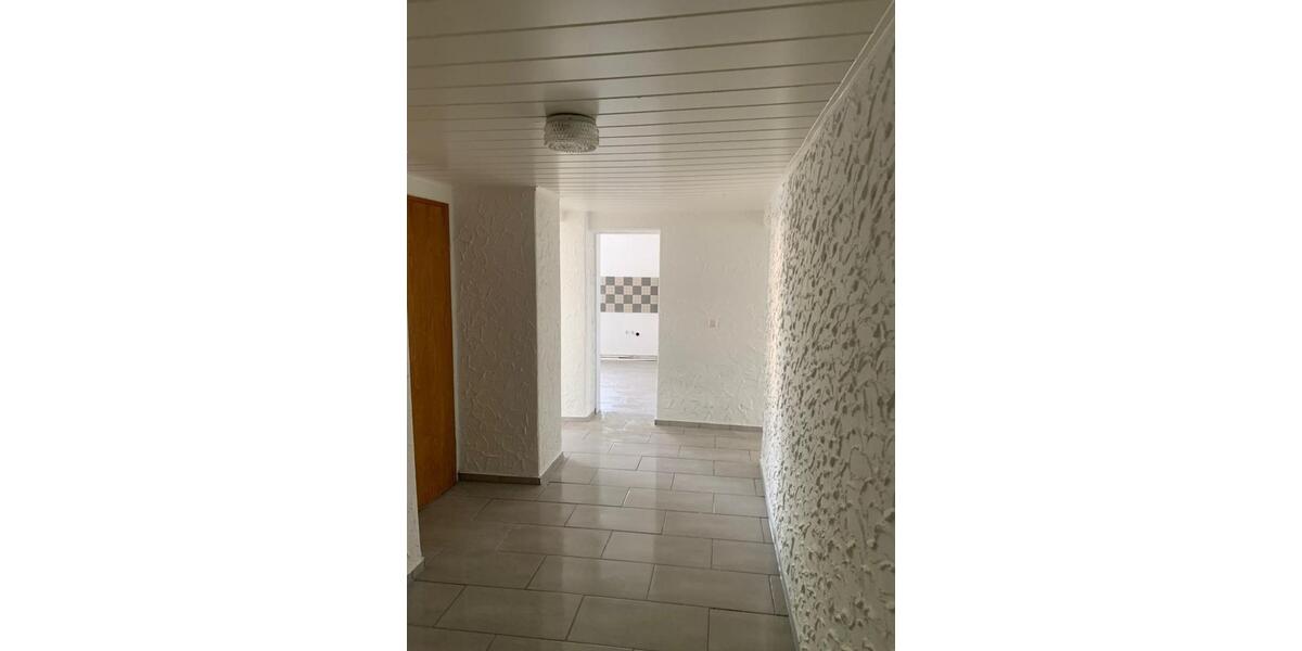 Erdgeschoßwohnung Korbach - 3 Zimmer, 77 m&sup2;, 650&euro; | Angebot:24946521