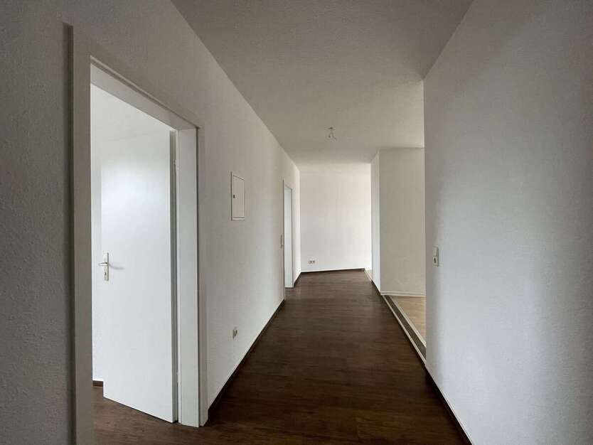Studis aufgepasst! Modernisierte 2 Raum-Wohnung mit neuem Bad + Fußboden! 2 zimmer