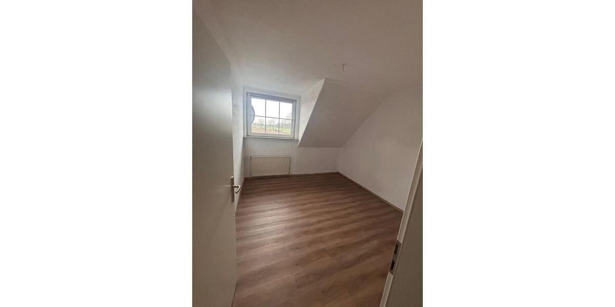 Reihenhaus Ehra-Lessien Lessien - 5 Zimmer, 145 m&sup2;, 890&euro; | Angebot:25531642