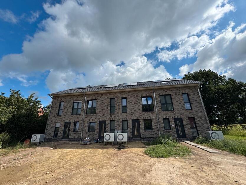 Modernes Neubau-Reihenhaus in Worpswede – 5 Zimmer