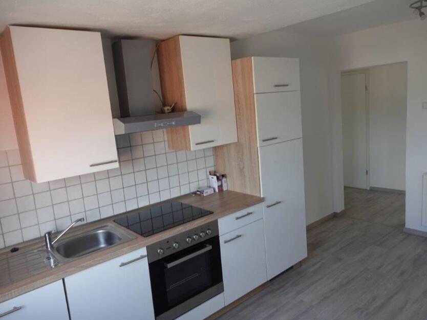 Moderne 3ZKB mit EBK in zentraler Lage von NK