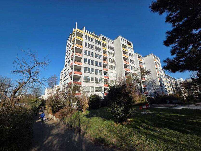 Ihr neues Zuhause mit zwei Loggien! 3-Zimmer-Wohnung, separate Küche, Wannenbad, Aufzug