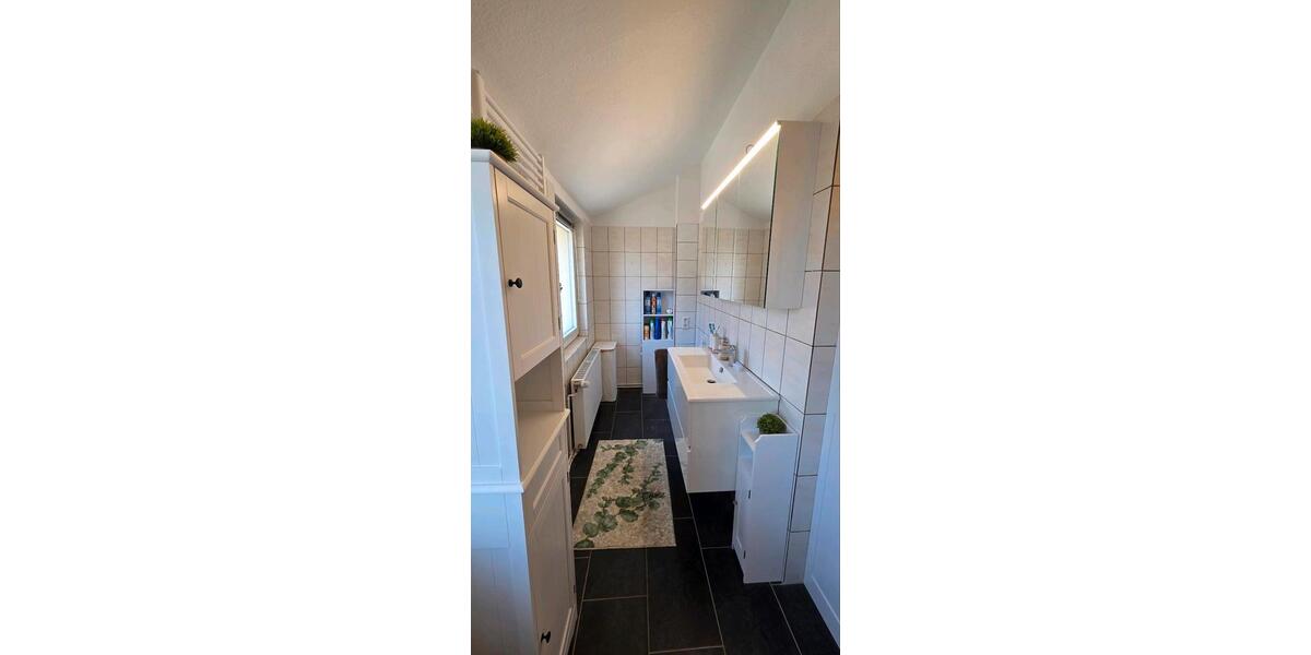 Etagenwohnung Geestland - 5 Zimmer, 116 m&sup2;, 1.200&euro; | Angebot:26415980