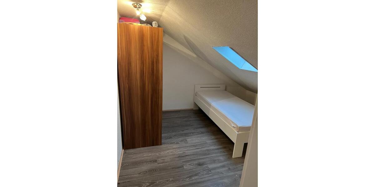 Dachgeschoßwohnung Ravensburg Eschach - 3 Zimmer, 66 m&sup2;, 500&euro; | Angebot:25164125