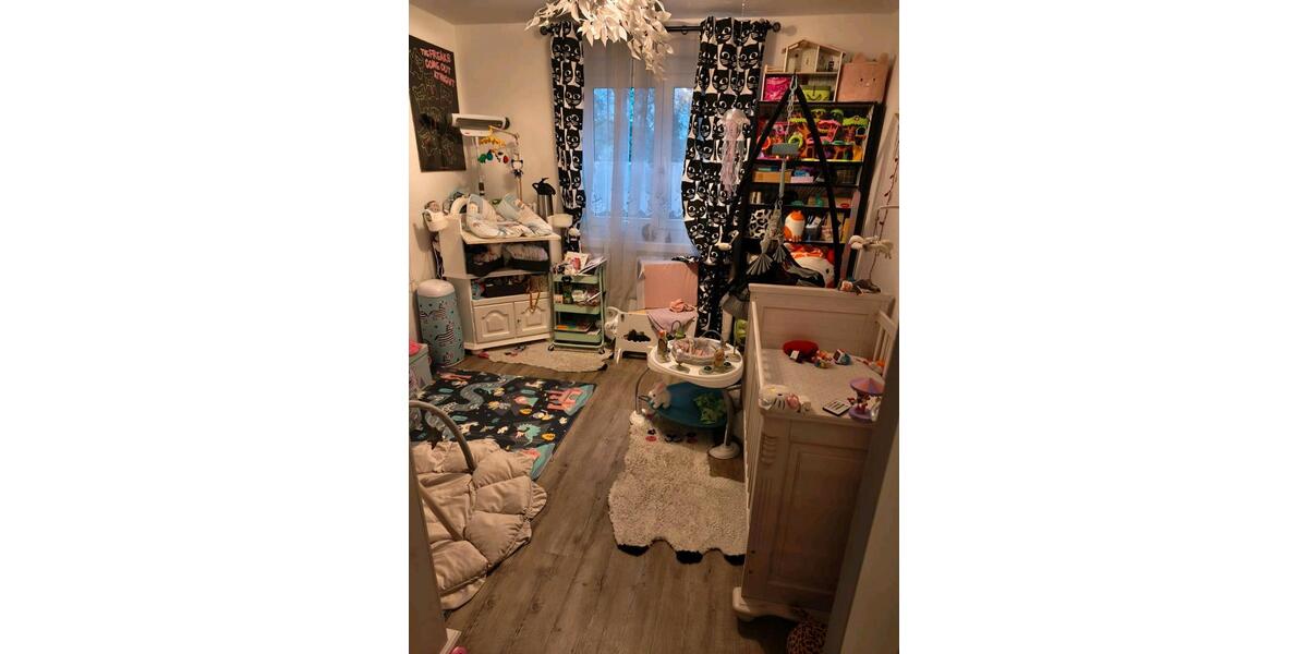 Etagenwohnung Strausberg - 4 Zimmer, 82 m&sup2;, 1.000&euro; | Angebot:26367638