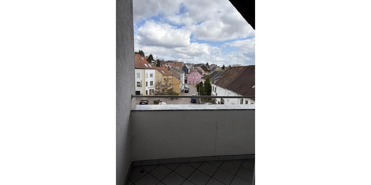 Etagenwohnung Saarbrücken Bischmisheim - 2 Zimmer, 105 m&sup2;, 750&euro; | Angebot:25436216