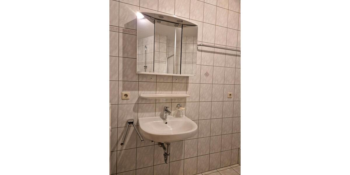 Etagenwohnung Bad Birnbach Asenham - 1.5 Zimmer, 38 m&sup2;, 400&euro; | Angebot:26226843