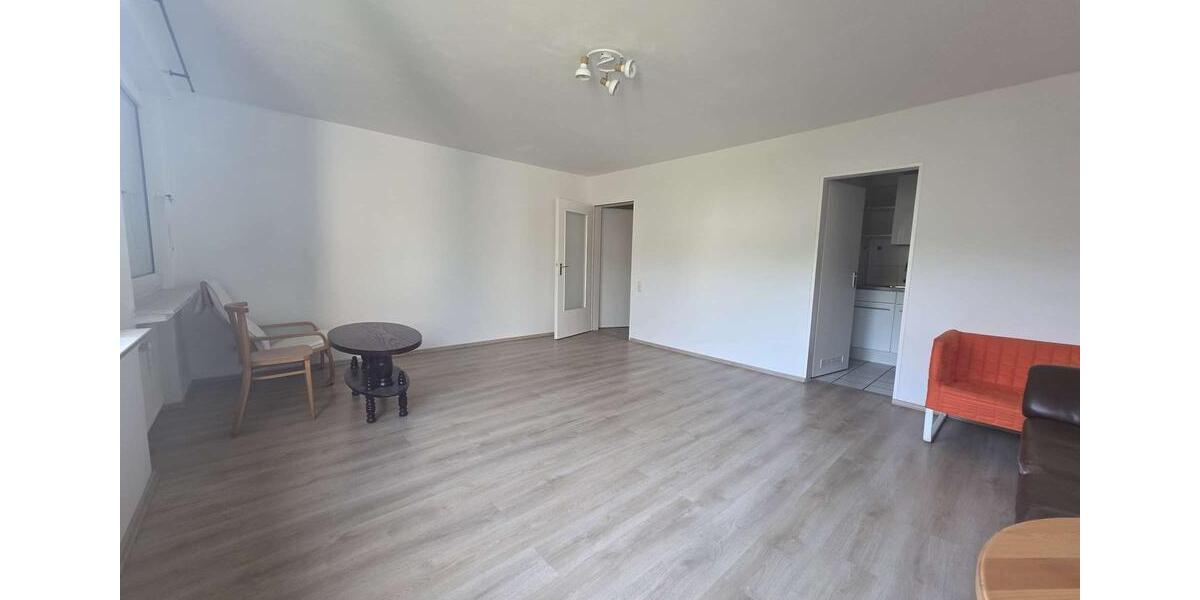 Erdgeschoßwohnung Essen Stadtbezirk IX - 1 Zimmer, 30 m&sup2;, 500&euro; | Angebot:26279267