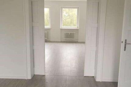 Wohnung Salzgitter Ortschaft Südost - 5 Zimmer, 136 m&sup2;, 750&euro; | Angebot:25648239