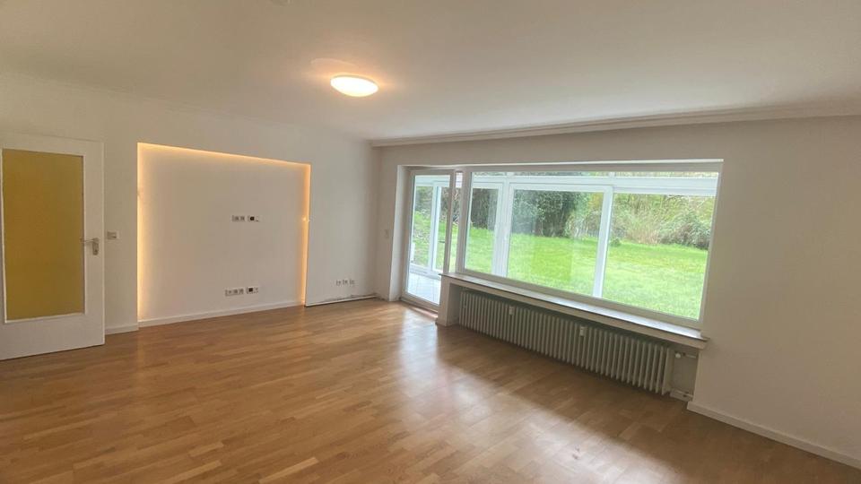 Etagenwohnung Düsseldorf Stadtbezirk 5 - 2 Zimmer, 77 m&sup2;, 1.400&euro; | Angebot:26160667