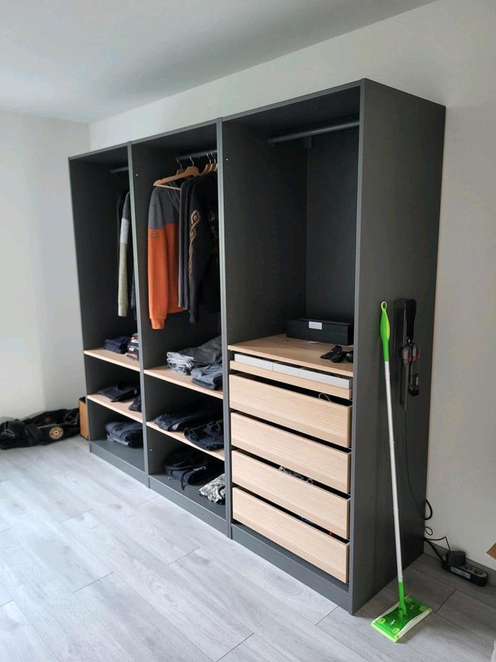 Neuwertige, helle Zwei-Zimmer-Wohnung, auf Wunsch möbliert