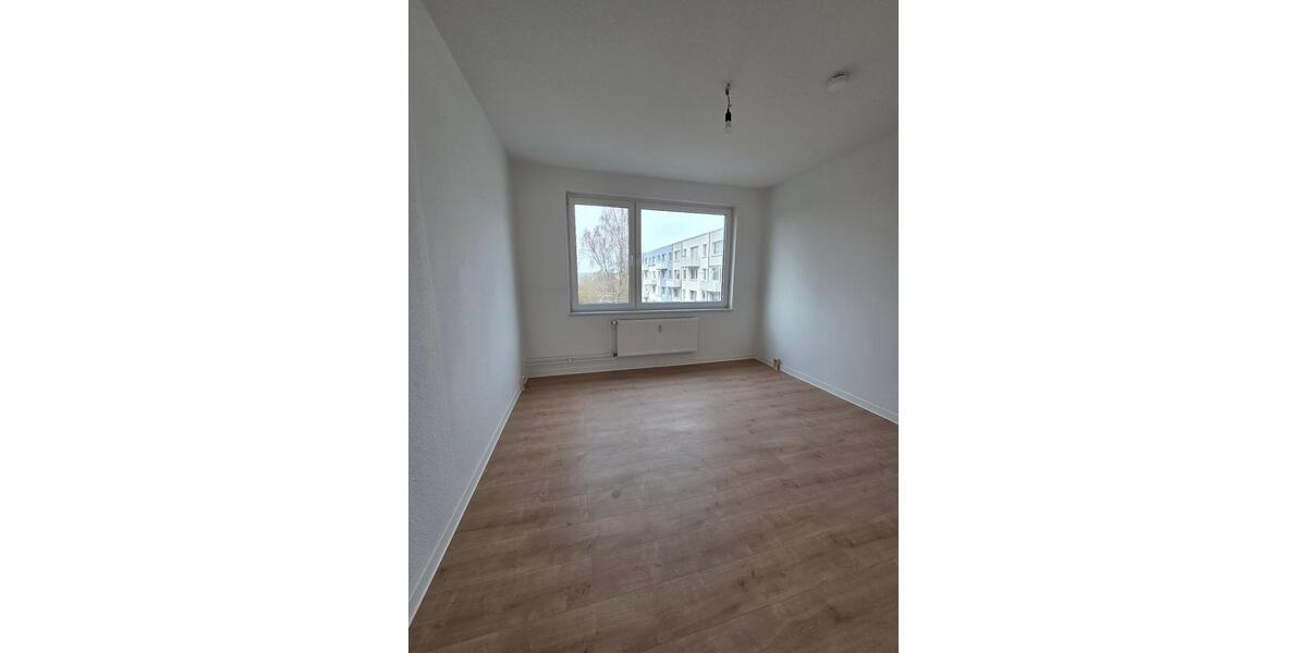 Etagenwohnung Parchim - 3 Zimmer, 56 m&sup2;, 490&euro; | Angebot:24751594