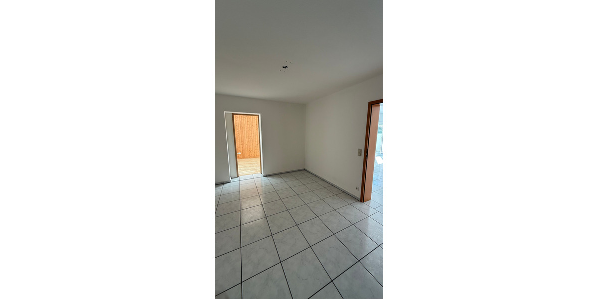 Etagenwohnung Bergisch Gladbach - 3 Zimmer, 70 m&sup2;, 780&euro; | Angebot:25723675