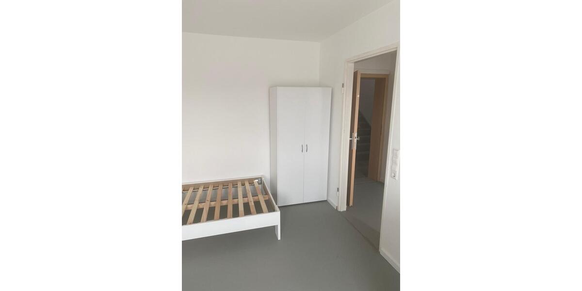 Etagenwohnung Backnang - 1 Zimmer, 28 m&sup2;, 650&euro; | Angebot:26522087