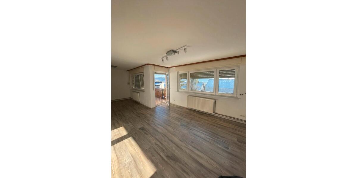 Mehrfamilienhaus, Wohnhaus Wutöschingen - 3 Zimmer, 80 m&sup2;, 1.100&euro; | Angebot:25928654