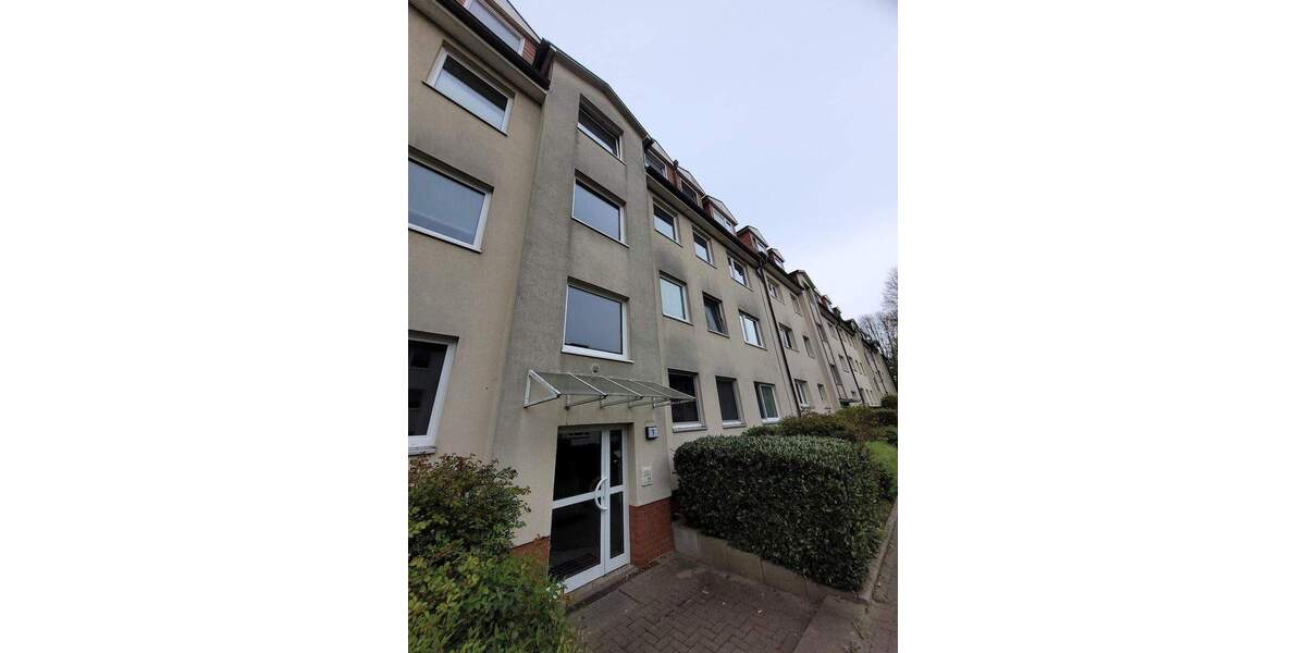 MV: 16.01.26:Frisch renovierte Dachgeschosswohung sucht neuen Liebhaber11.12.25 an CS v. BDK 2 zimmer