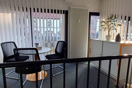 Gewerbeobjekt Lemgo - 5 Zimmer, 150 m&sup2;, 900&euro; | Angebot:23966880