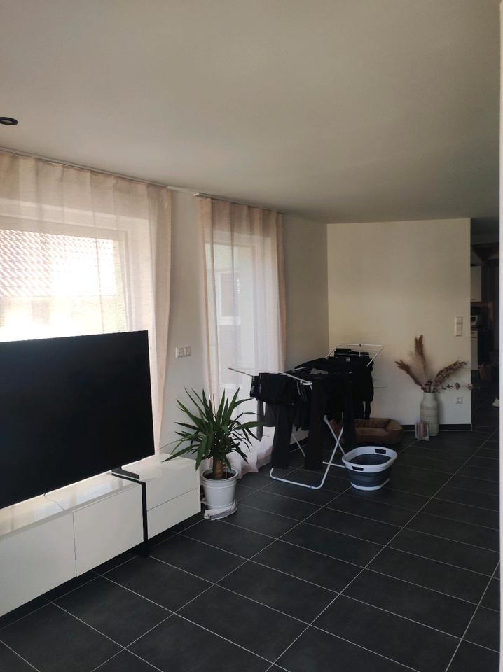 neuwertige MaisonetteWohnung mit Balkon in Edelfingen