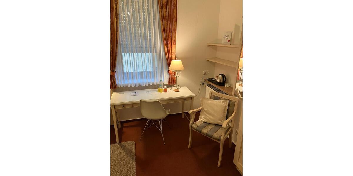 Etagenwohnung Bonn Bad Godesberg - 1 Zimmer, 25 m&sup2;, 590&euro; | Angebot:24867657