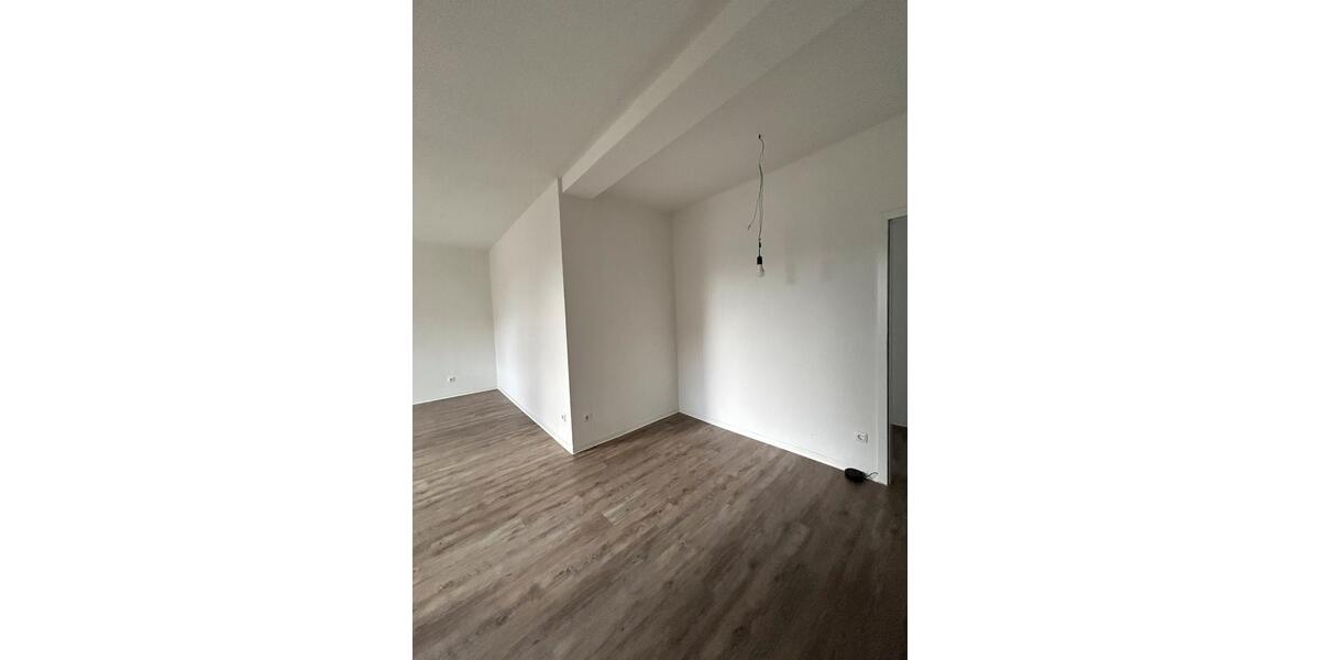 Dachgeschoßwohnung Recklinghausen Berghausen - 4.5 Zimmer, 81 m&sup2;, 1.050&euro; | Angebot:24549453
