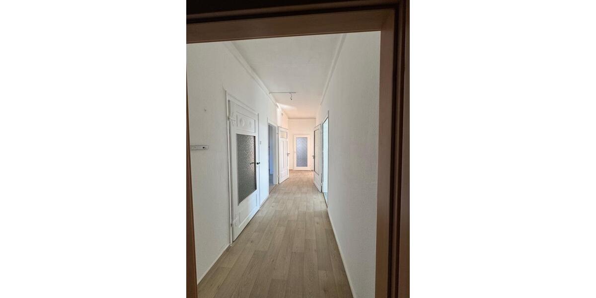 Etagenwohnung Waldheim - 3 Zimmer, 93 m&sup2;, 390&euro; | Angebot:25881894