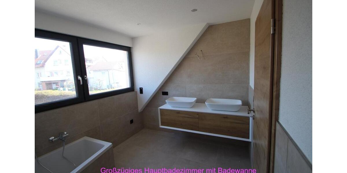 Etagenwohnung Külsheim - 4 Zimmer, 136 m&sup2;, 1.140&euro; | Angebot:26083479