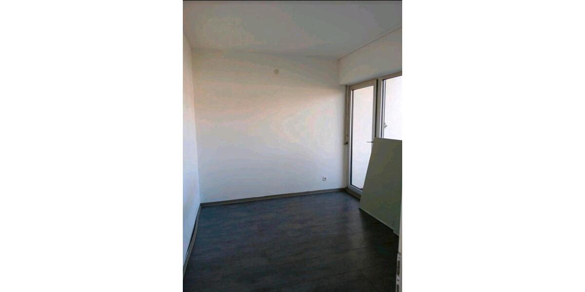 Etagenwohnung Lebach - 3 Zimmer, 82 m&sup2;, 850&euro; | Angebot:26424414