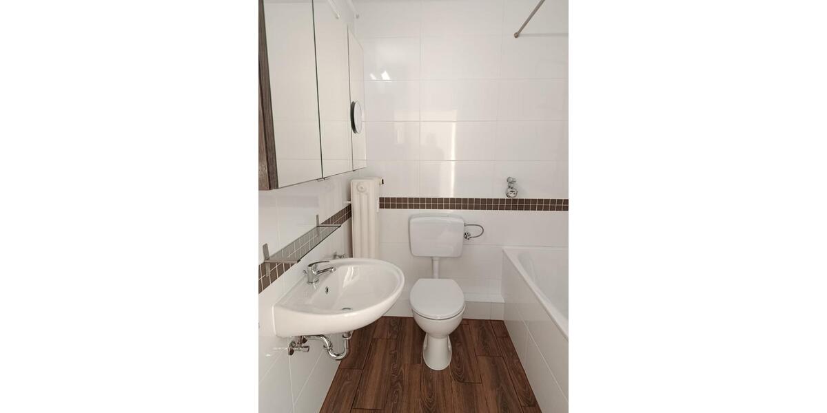 Etagenwohnung Bergneustadt - 2 Zimmer, 62 m&sup2;, 1.040&euro; | Angebot:26358144