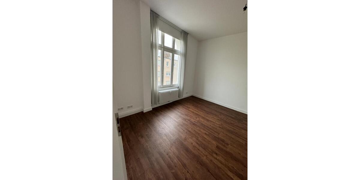 Dachgeschoßwohnung Bochum Bochum-Südwest - 1 Zimmer, 68 m&sup2;, 955&euro; | Angebot:26149502