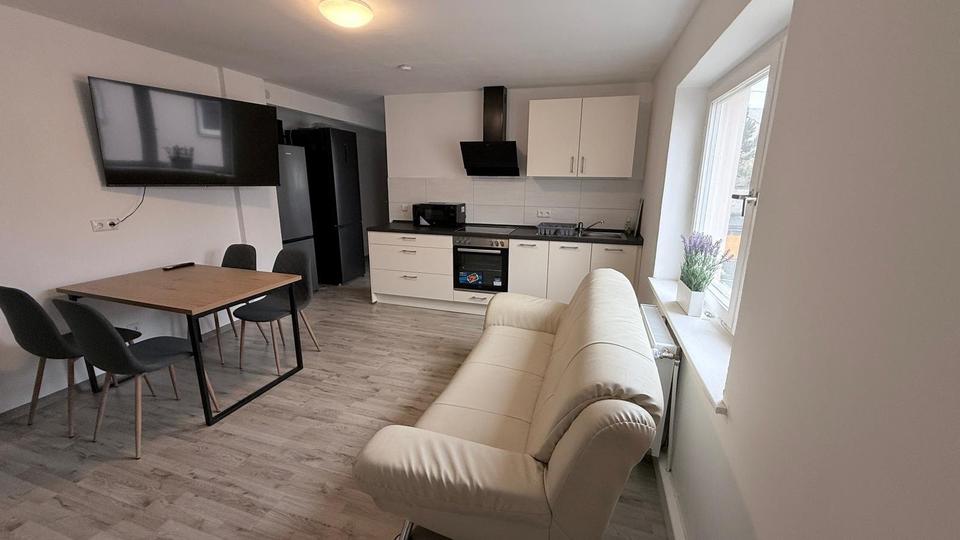 Wohnen auf Zeit Helmbrechts - 3 Zimmer, 100 m&sup2;, 25&euro; | Angebot:23566853